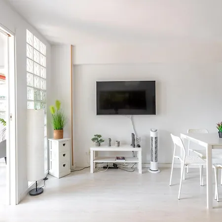 Апартаменты Frente Al Mar Con Parking *