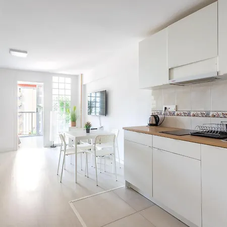 Frente Al Mar Con Parking Бенидорм